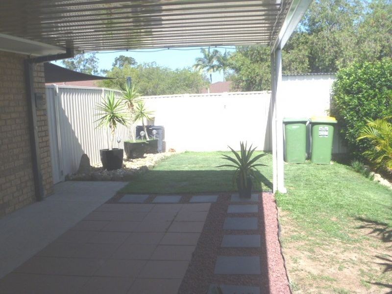 2/5 Morinda Way, Labrador QLD 4215
