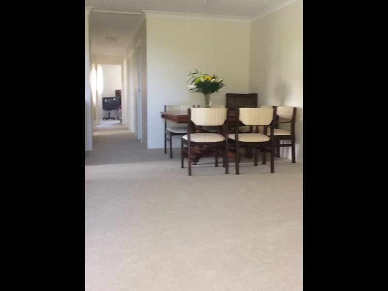 2/194 Marine Parade, Labrador QLD 4215