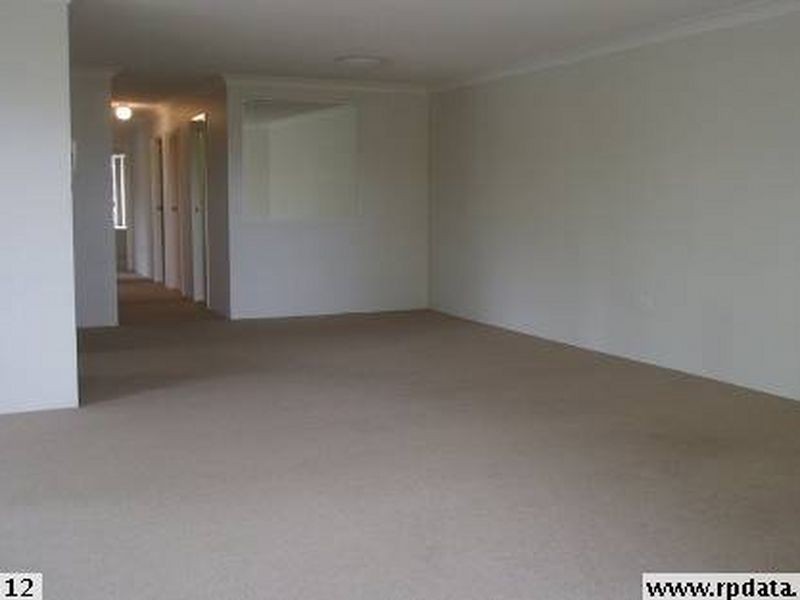 2/194 Marine Parade, Labrador QLD 4215