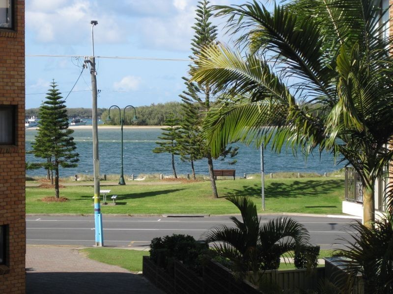 27/490 Marine Parade, Biggera Waters QLD 4216