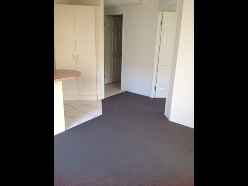 9/143 Frank Street, Labrador QLD 4215