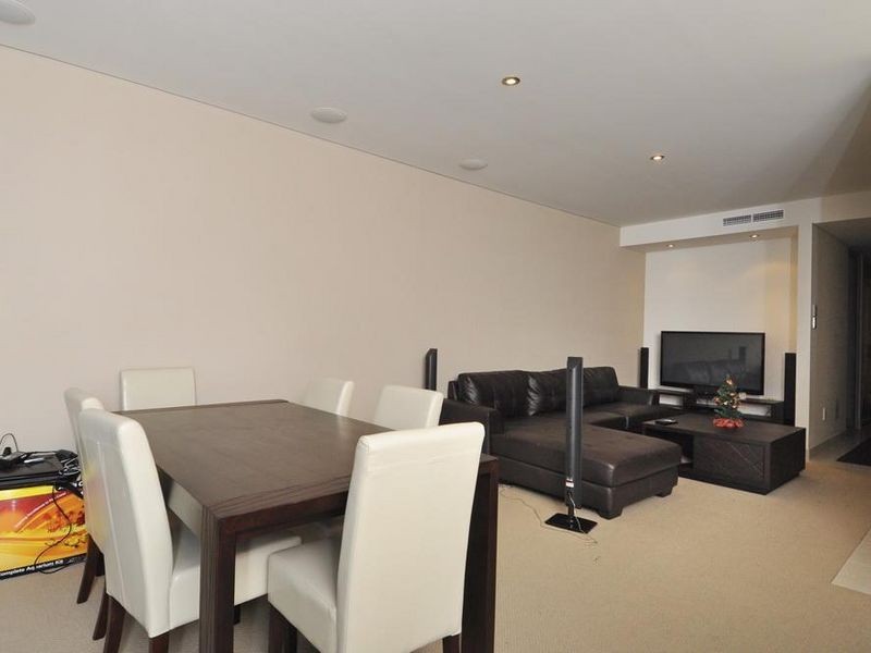 6/27 Madang Street, Runaway Bay QLD 4216