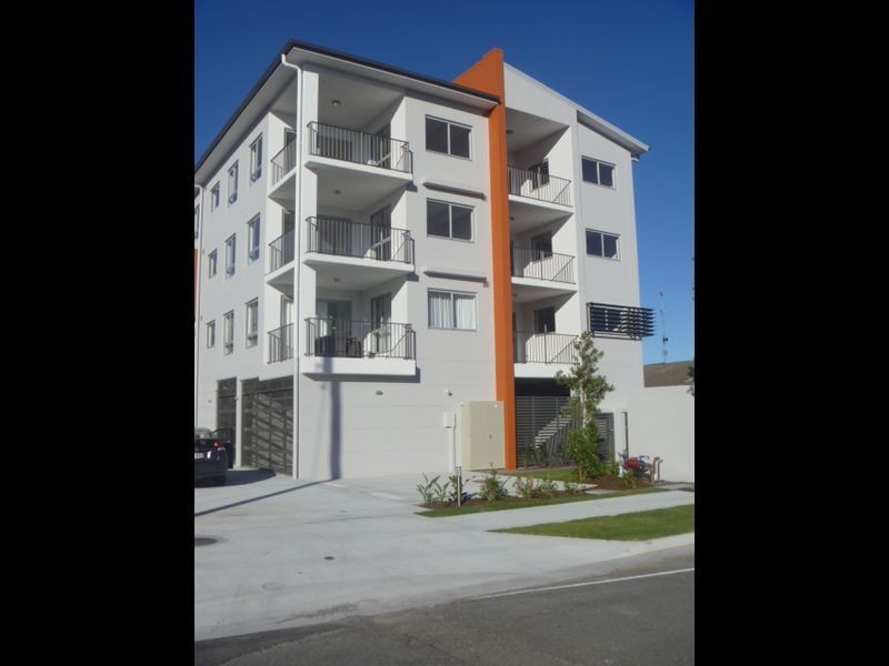 77 Brighton Street, Biggera Waters QLD 4216