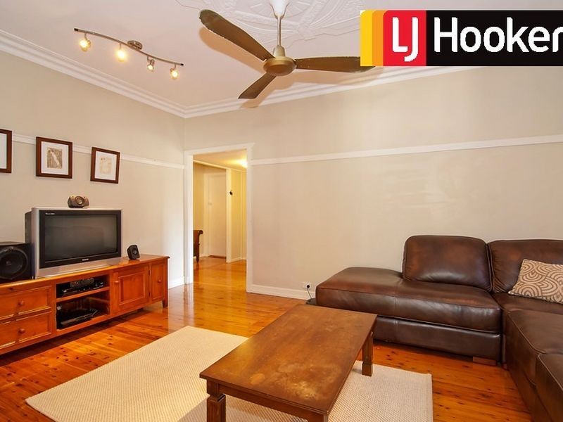 495 Pine Ridge Road, Runaway Bay QLD 4216