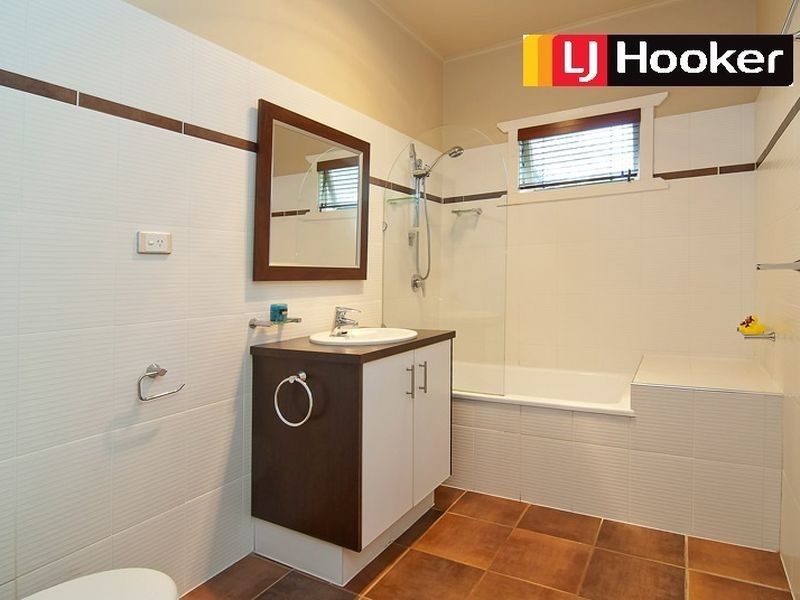 495 Pine Ridge Road, Runaway Bay QLD 4216