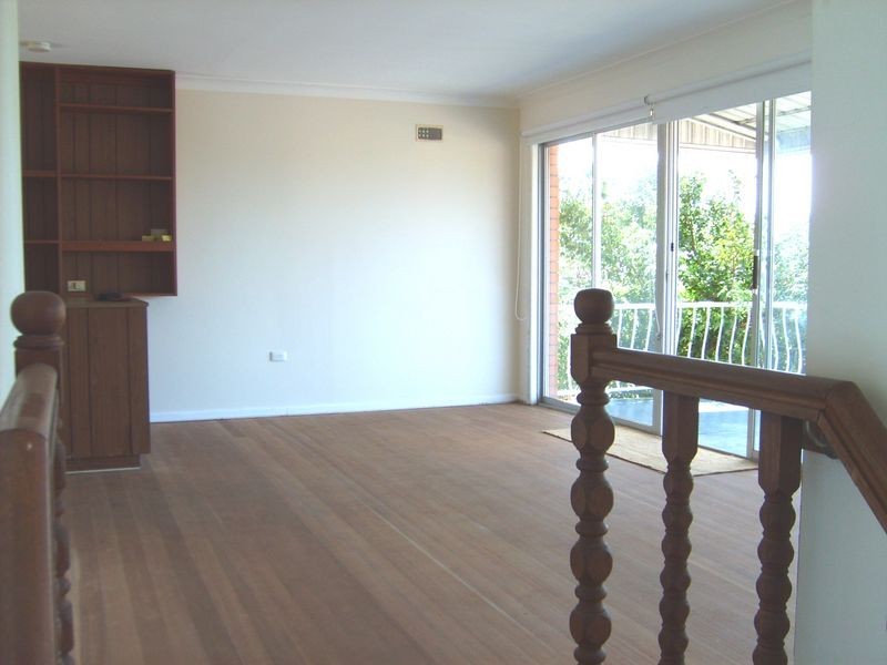 4 Penrock Parade, Labrador QLD 4215