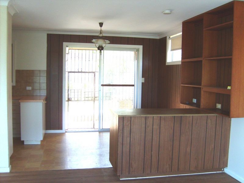 4 Penrock Parade, Labrador QLD 4215