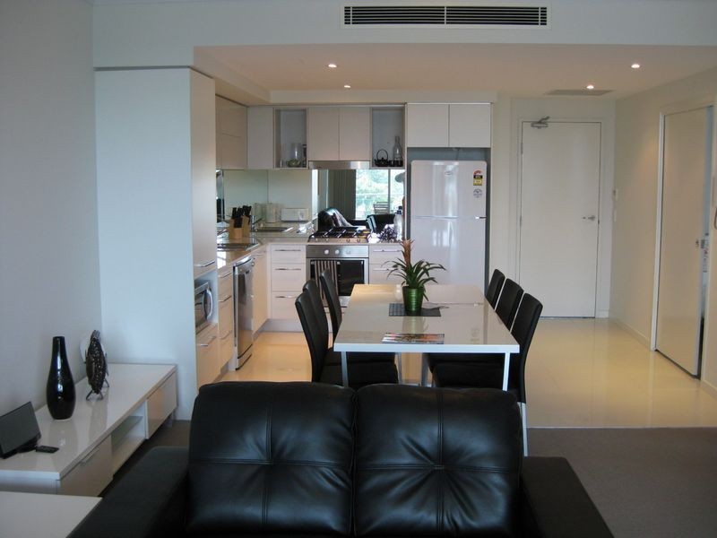 601/430 Marine Parade, Biggera Waters QLD 4216