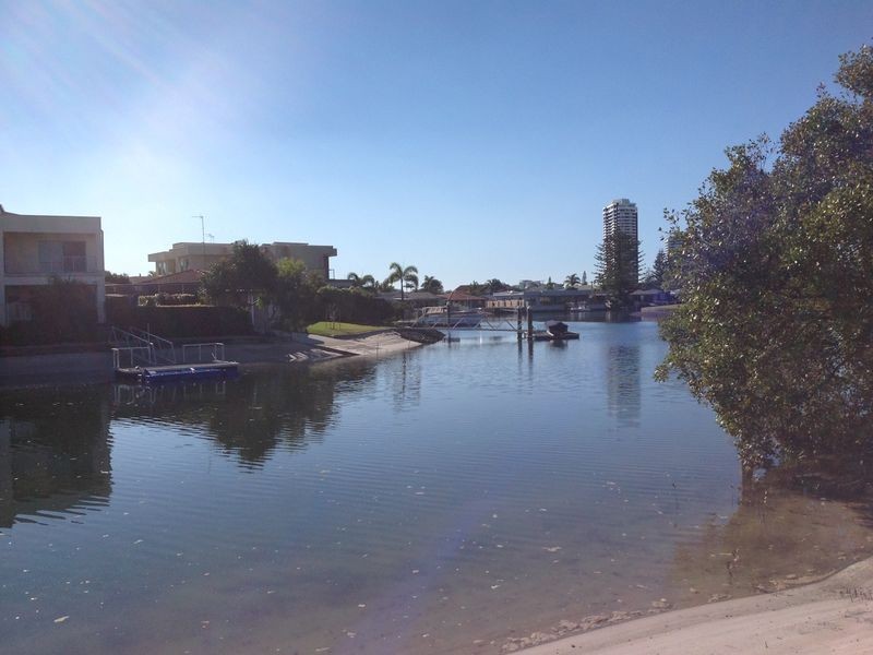 27 Vaggelas Crescent, Biggera Waters QLD 4216