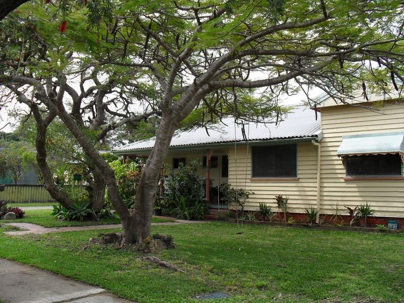 17 Harris Street, Labrador QLD 4215