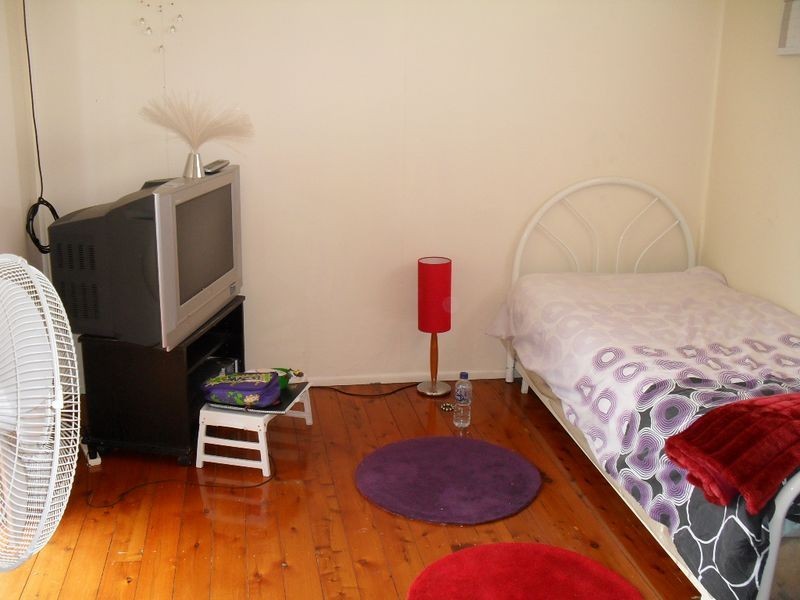 17 Harris Street, Labrador QLD 4215