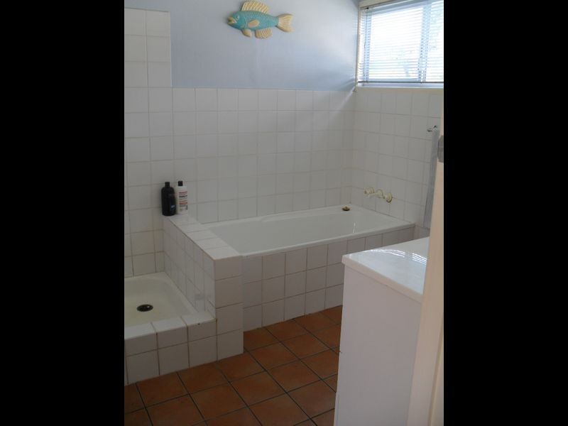 17 Harris Street, Labrador QLD 4215