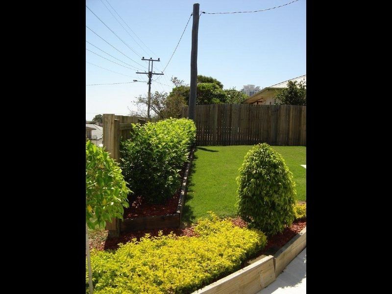 50 Central Street, Labrador QLD 4215