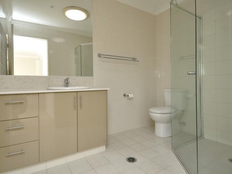 5/8-10 Gordon Street, Labrador QLD 4215