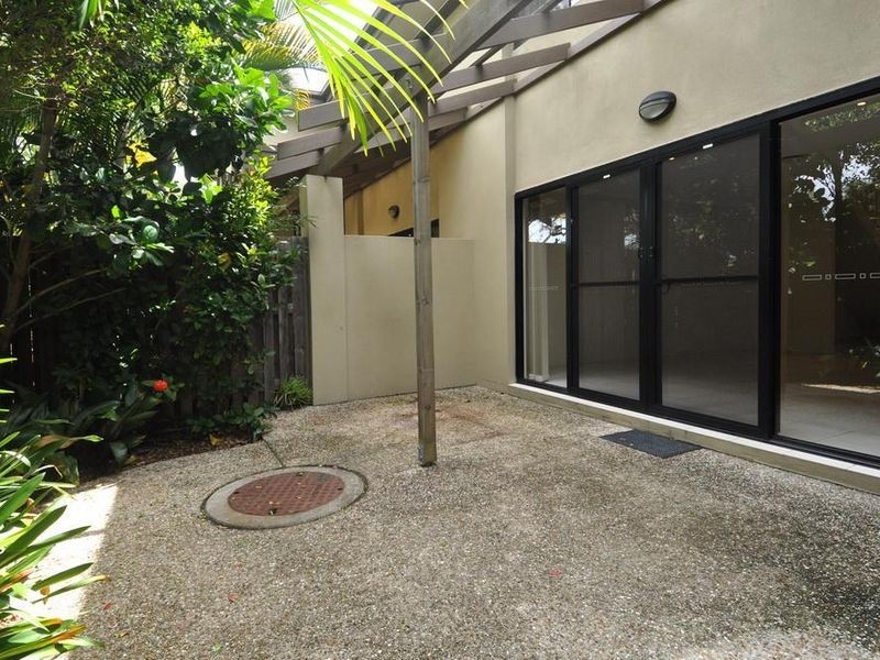 5/8-10 Gordon Street, Labrador QLD 4215