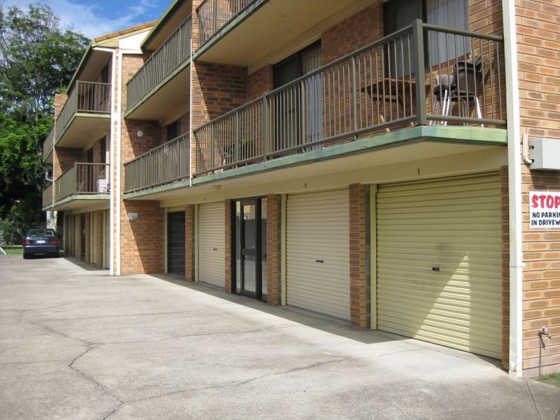 2/29 Loder Street, Biggera Waters QLD 4216