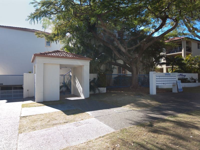 11/3-5 Norman Street, Southport QLD 4215