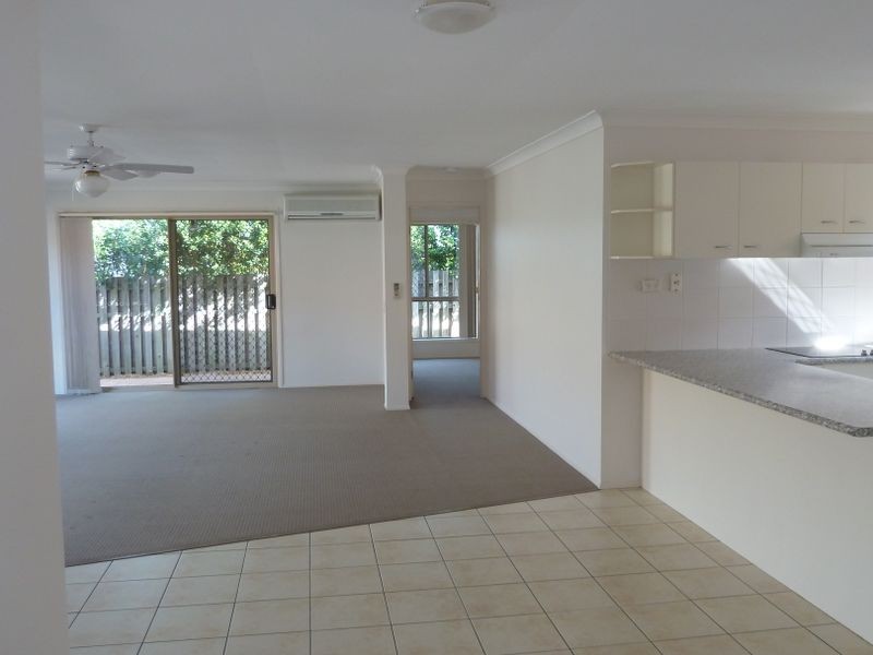 81 Marble Arch Place, Arundel QLD 4214