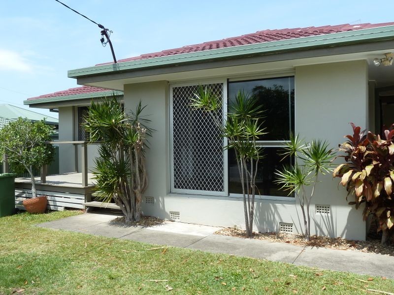 4 Dandar Drive, Southport QLD 4215