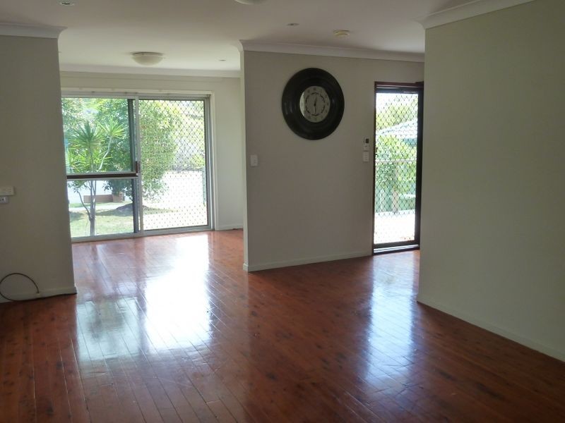 4 Dandar Drive, Southport QLD 4215