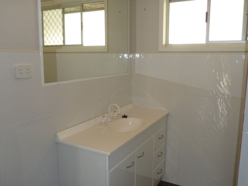 4 Dandar Drive, Southport QLD 4215