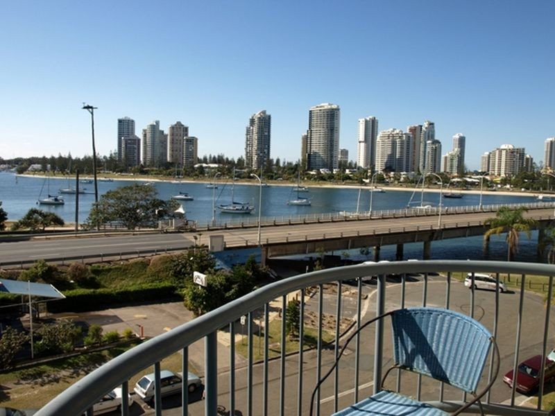 614/2 Barney Street, Southport QLD 4215