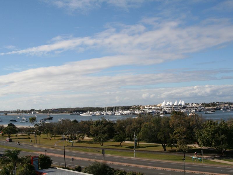 614/2 Barney Street, Southport QLD 4215