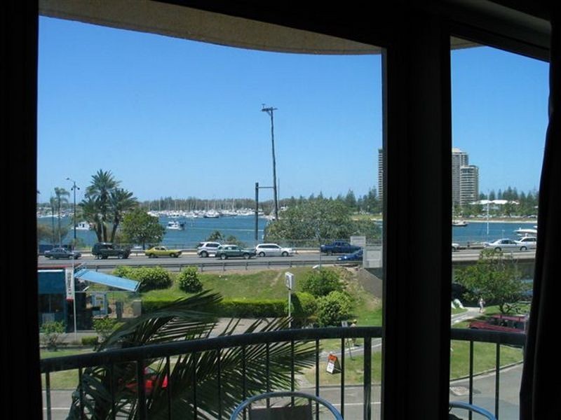 316/2 Barney Street, Southport QLD 4215