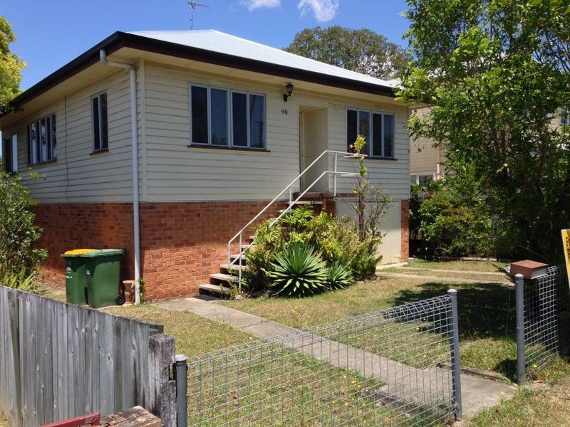 90 Musgrave Avenue, Labrador QLD 4215