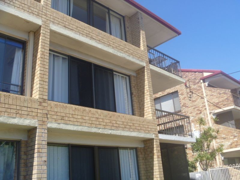 5/4 Broad Street, Labrador QLD 4215