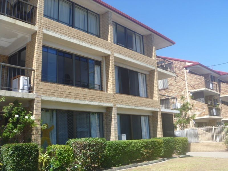 5/4 Broad Street, Labrador QLD 4215
