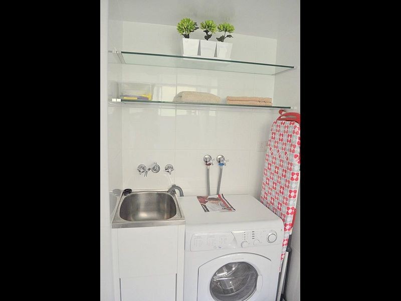 2/4 Broad Street, Labrador QLD 4215