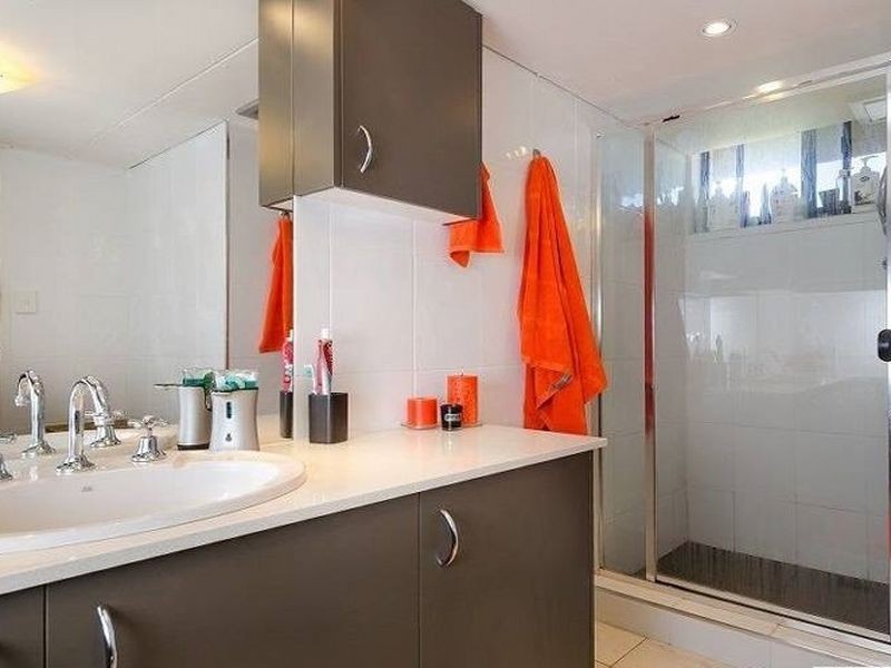 2/6 Parker Street, Labrador QLD 4215