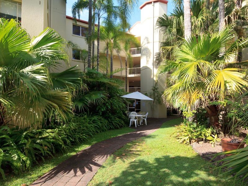 1/418 Marine Parade, Biggera Waters QLD 4216