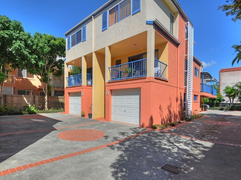 4/12 Brighton Street, Biggera Waters QLD 4216