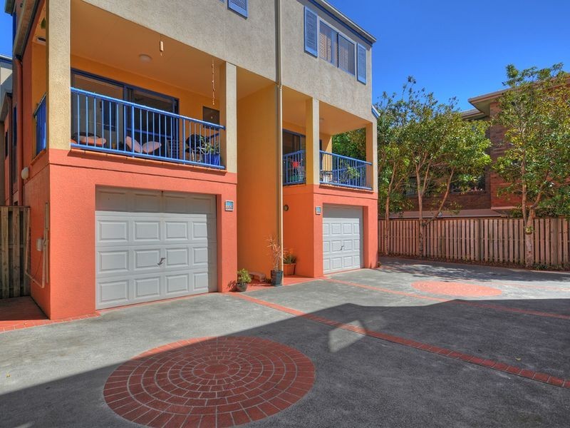 4/12 Brighton Street, Biggera Waters QLD 4216