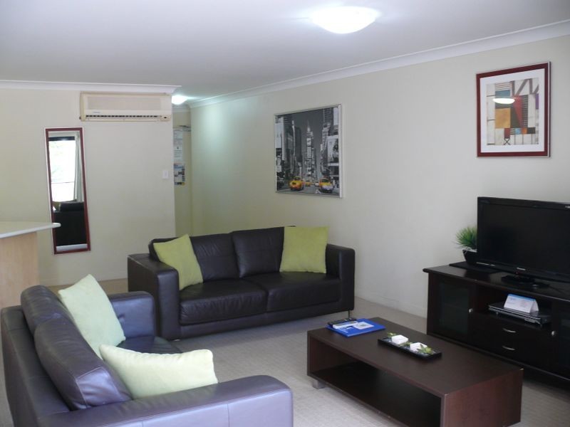 125/392 Marine Parade, Labrador QLD 4215