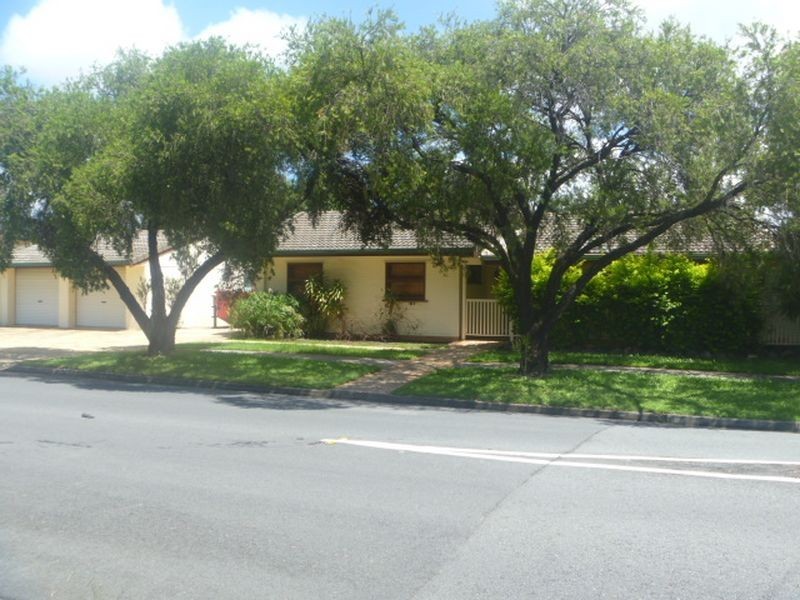 106 Whiting Street, Labrador QLD 4215