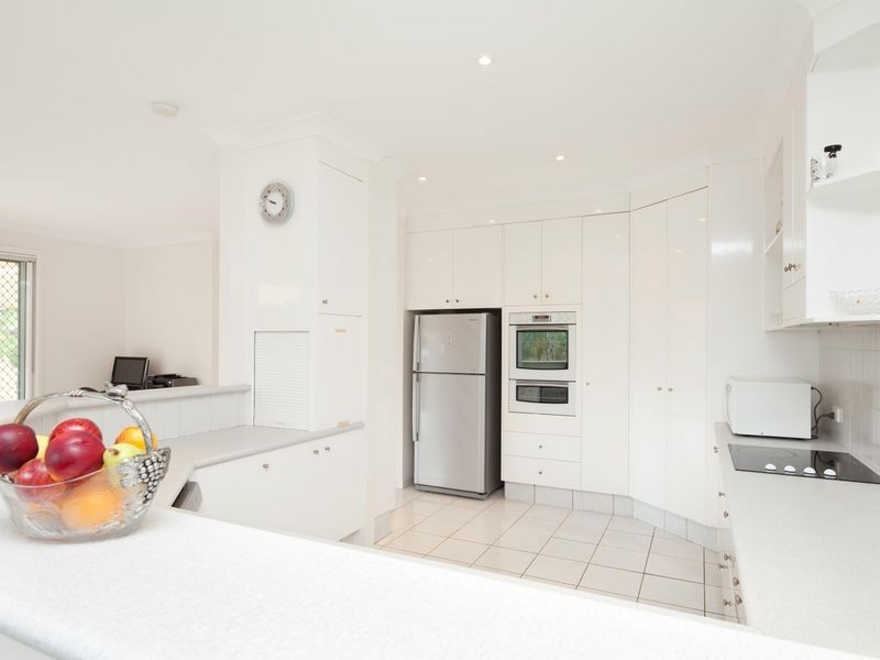 7 Benalla Court, Parkwood QLD 4214