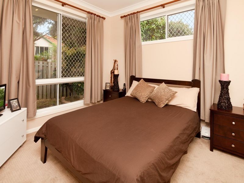 7 Benalla Court, Parkwood QLD 4214