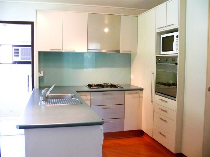 152 Government Road, Labrador QLD 4215