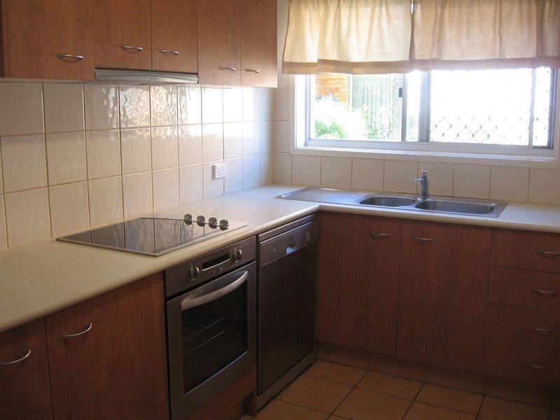 3/171 Muir Street, Labrador QLD 4215