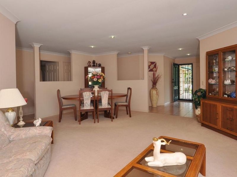 15 Ballybunion Drive, Parkwood QLD 4214