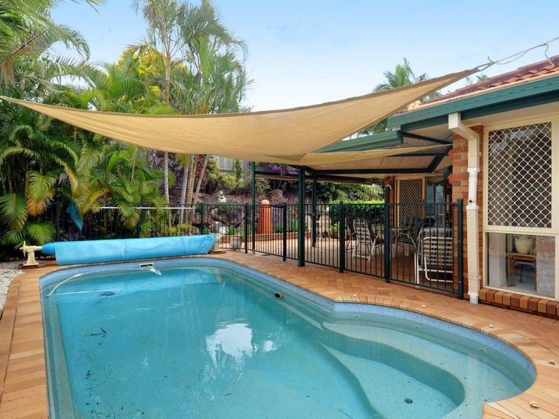 15 Ballybunion Drive, Parkwood QLD 4214
