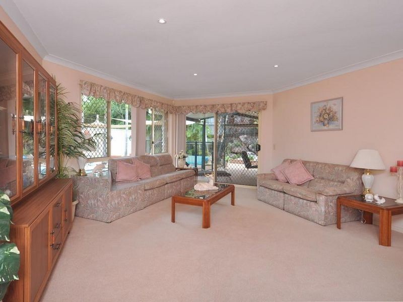 15 Ballybunion Drive, Parkwood QLD 4214