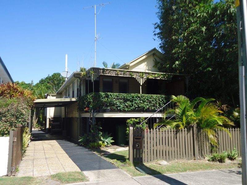 24 Central Street, Labrador QLD 4215