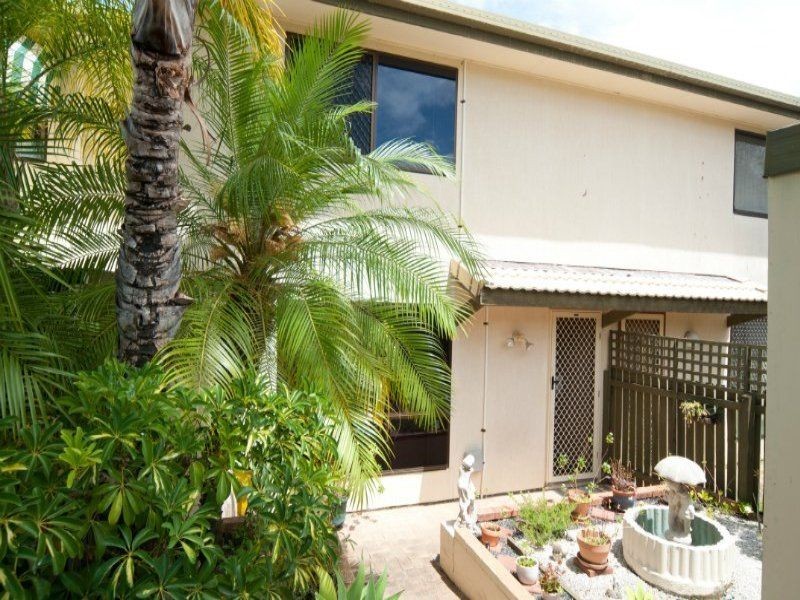 31/71 Olsen Avenue, Labrador QLD 4215