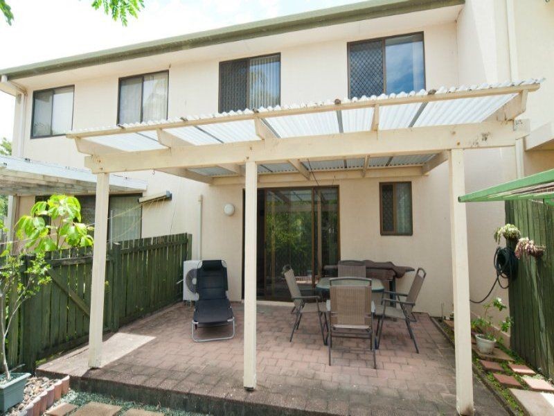 31/71 Olsen Avenue, Labrador QLD 4215