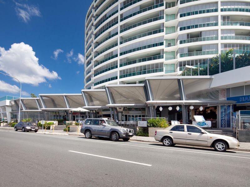 2/9 Bright Avenue, Labrador QLD 4215