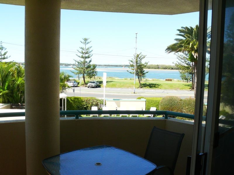 33/484 Marine Parade, Biggera Waters QLD 4216
